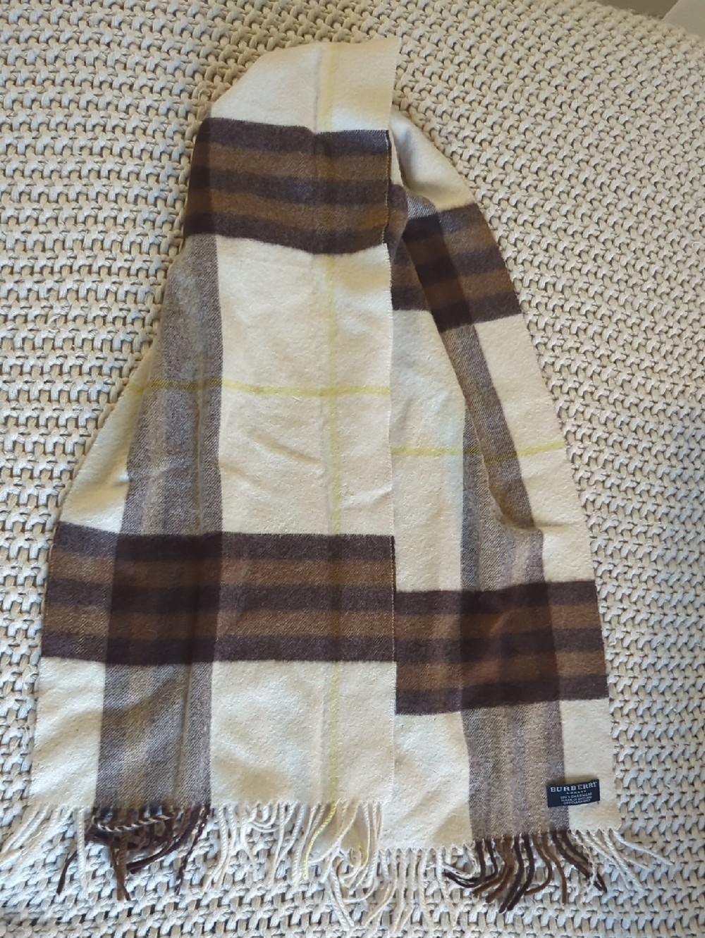 Burberry London 100% Cashmere Nova Check Scarf In Cream And Brown With Yellow - Picture 7 of 7